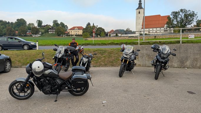 Abfahrt um 10:00 Uhr